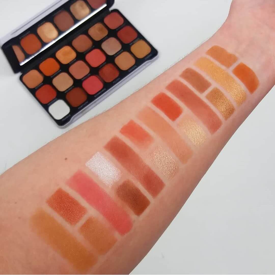 Makeup Revolution Eyeshadow Palette, Highly Pigmented includes 18 shades, Long Wearing and Easily Blendable Eye with Shimmary and Matte Finish, Forever Flawless Allure - 19g