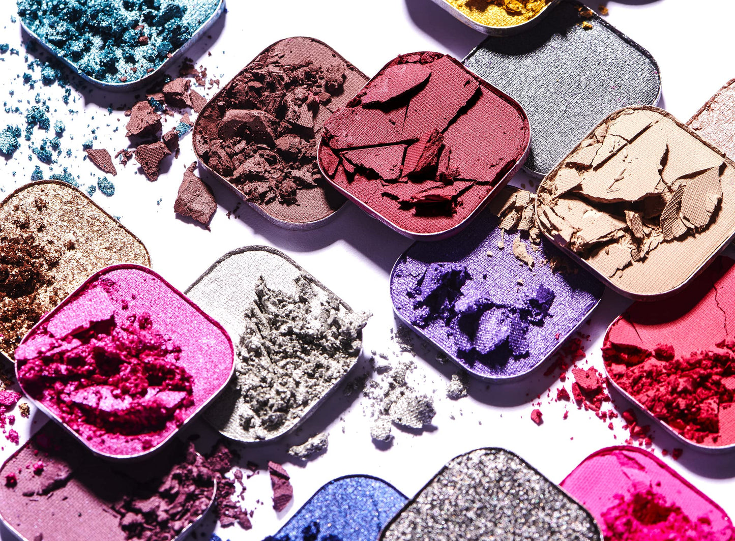 Makeup Revolution Eyeshadow Palette, Highly Pigmented includes 18 shades, Long Wearing and Easily Blendable Eye with Shimmary and Matte Finish, Forever Flawless Allure - 19g
